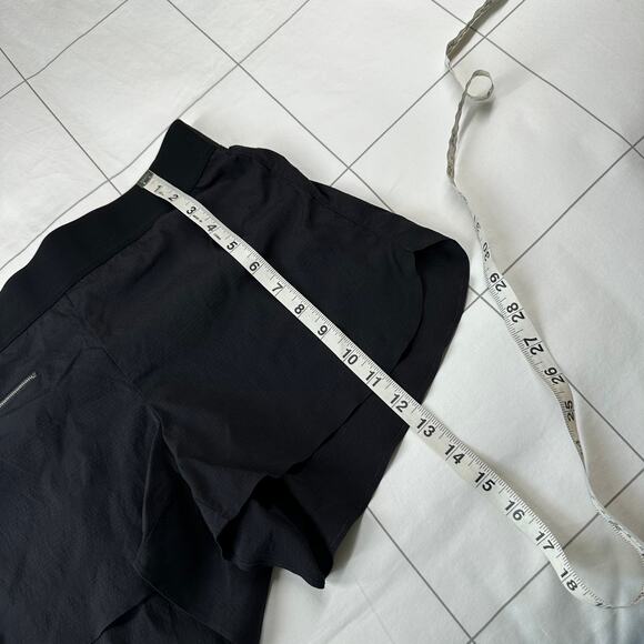 Athleta Shorts Womens 8 Black Mod Trekkie Zip Pocket Ripstop Pull On Athletic - Picture 11 of 11